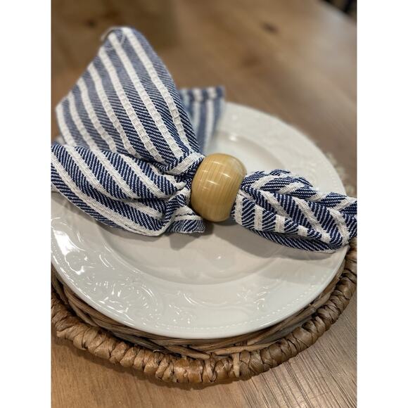 Vintage Wooden Enamel Napkin Rings Set of 6 Boho Style Cottage Core Dinner Party - Picture 4 of 5